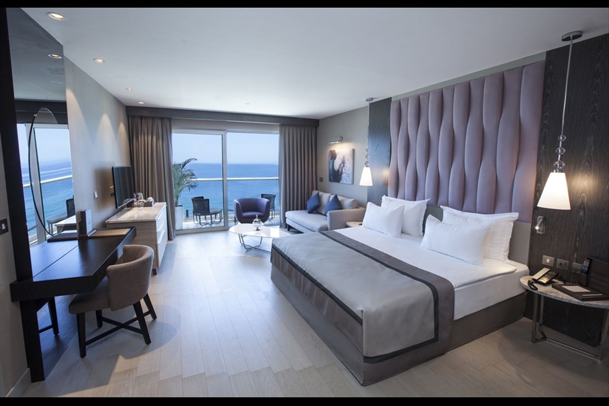 Elexus Hotel Resort & SPA Admiral Suit Oda