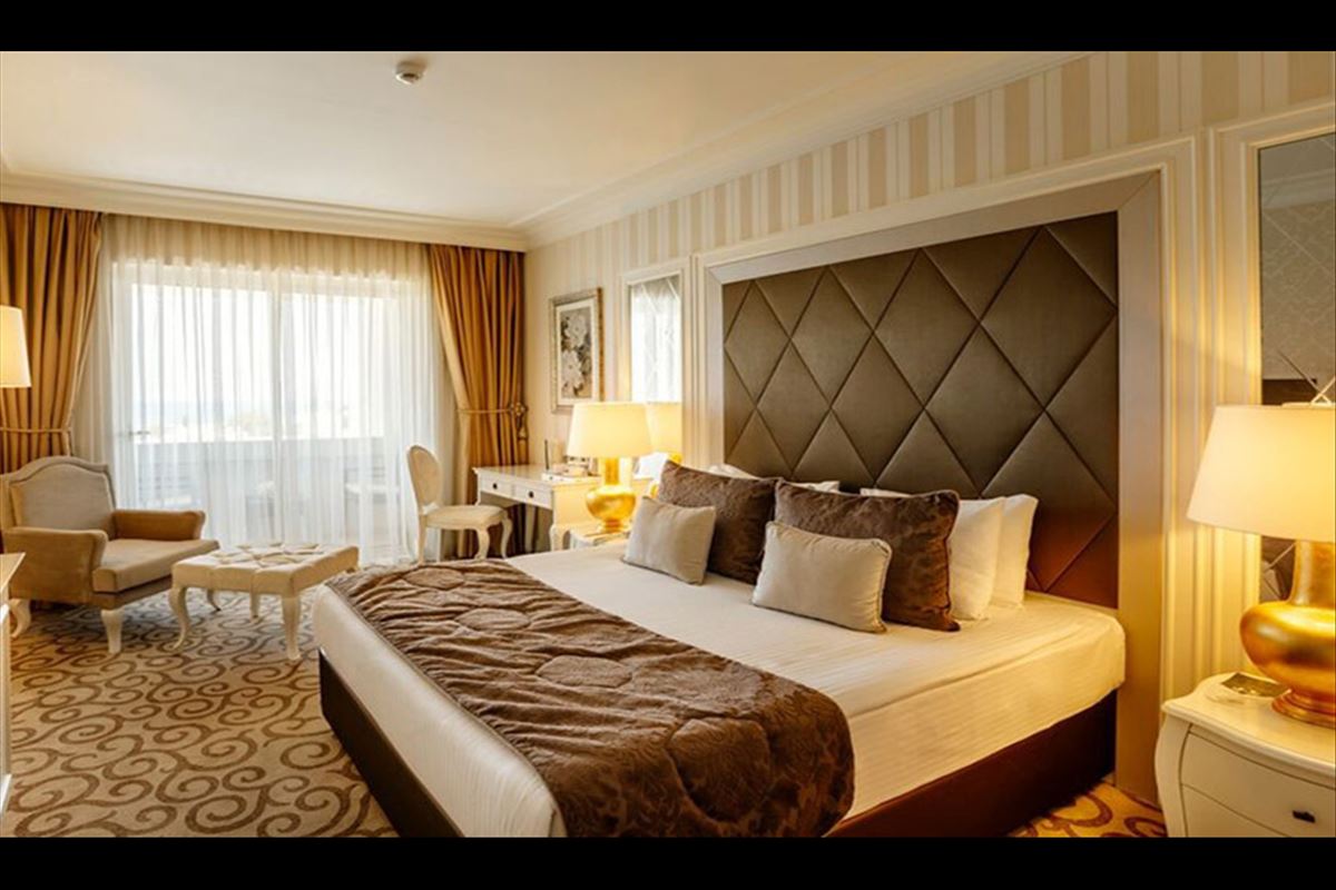 Grand Pasha Kyrenia Hotel & Spa Standart Kara Manzaralı Oda
